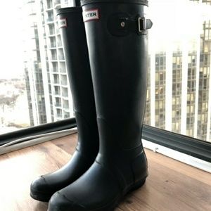 Hunter rain boots size 9